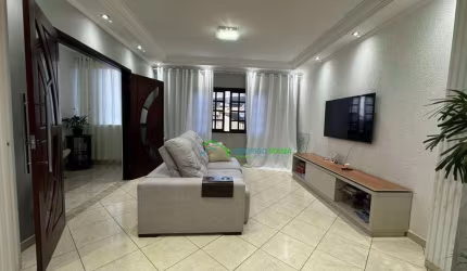 Casa com 3 dormitórios à venda, 230 m² por R$ 650.000,00 - Jardim Bom Pastor - Carapicuíba/SP