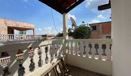 Casa com 3 dormitórios para alugar por R$ 1.650,02/mês - Conjunto Habitacional Presidente Castelo Branco - Carapicuíba/SP