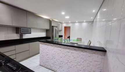 Casa com 4 dormitórios à venda, 240 m² por R$ 730.000,00 - Parque Roseira - Carapicuíba/SP