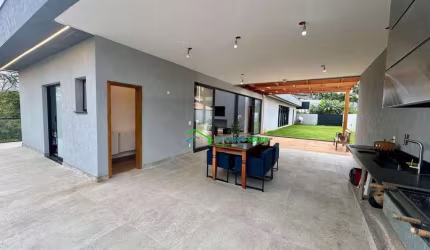 Casa com 3 dormitórios à venda, 375 m² por R$ 2.800.000,00 - Jardim Passárgada I - Cotia/SP