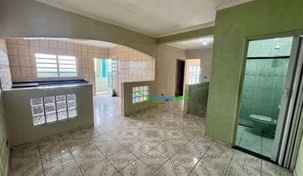 Casa com 2 dormitórios para alugar, 120 m² por R$ 2.000,00/mês - Vila Silviânia - Carapicuíba/SP