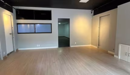 RSG Imóveis aluga: Excelente loja com 140m² em um excelente ponto na Rua Maxwell