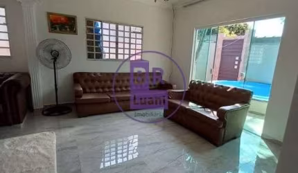 Casa à Venda com 270m2