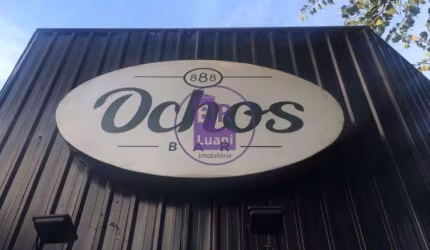 Passe se o Ponto comercial Ochos Bar