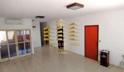 Excelente Residência com 3 Dormitórios sendo um suíte - Jardim Gaivota.