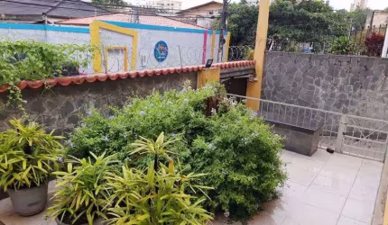 Casa residencial/comercial no Jardim Brasil