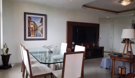 Apartamento à venda na Barra da Tijuca, Rio de Janeiro - 3 quartos, 1 suíte, 2 salas, 2 banheiros, 2 vagas - Andar Alto, Condomínio Mediterrâneo