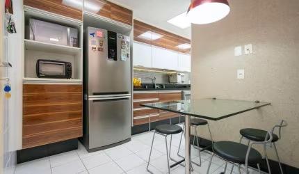 Apartamento à venda na Barra da Tijuca, Condomínio Pier, Rio de Janeiro - 4 quartos, 1 suíte, 2 salas, 3 banheiros, 2 vagas - 133m² de área.
