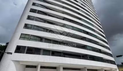 4 quartos e 3 suítes em andar alto no Edf. Maria Pia!