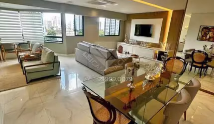 Queiroz Galvão, Porteira Fechada, no coração de Casa Forte!