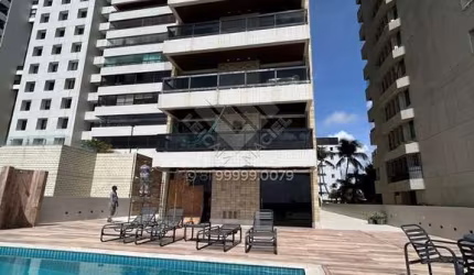 Luxuoso apartamento a beira mar de Piedade.