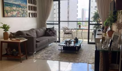 Andar Alto no coração do Parnamirim, 4 quartos e 2 suítes.