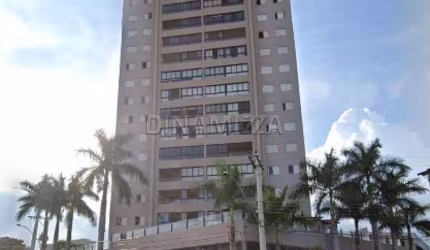 Apartamento à venda, 3 quartos, 1 suíte, 2 vagas com espaço para manobra, academia, piscina aquecida, varanda protegida com Windwblue, elevador - Santa Maria - Uberaba/MG