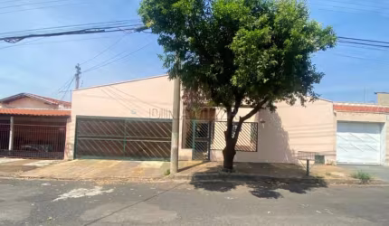 Casa ampla disponível para venda em localização espetacular