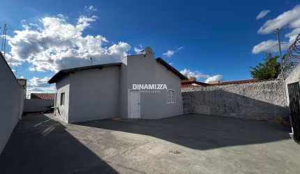 Linda casa para locação no bairro Olinda