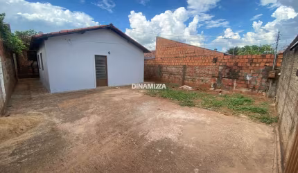 Casa 2 quartos - Jardim Elza Amuí II