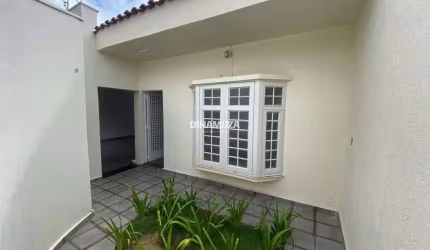 Casa com 5 quartos para Locação no bairro Mercês em Uberaba, MG