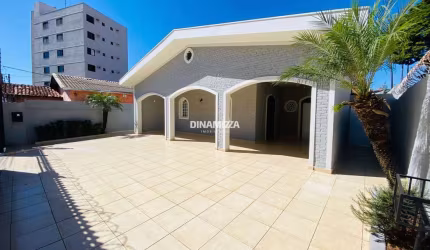 Excelente casa para locação no Bairro  Mercês