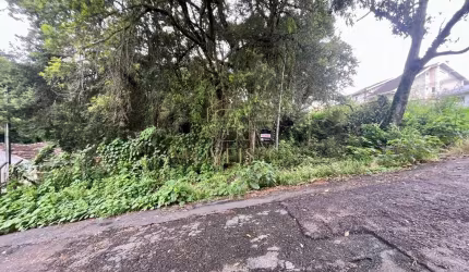 Terreno a uma quadra da Av. Cândido Hartmann
