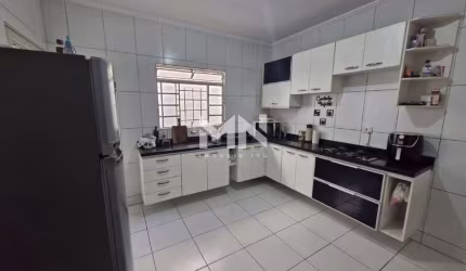Casa à venda, 3 quartos, 1 suíte, 2 vagas, Parque das Rosas - Itu/SP