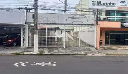 OPORTUNIDADE - Salão comercial para Locação, uma excelente localização e uma oportunidade para você abrir seu negocio de venda de carros.