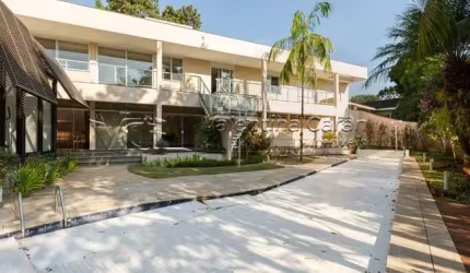Casa em condomínio fechado com 4 quartos à venda na Chácara Monte Alegre, São Paulo , 696 m2 por R$ 7.750.000