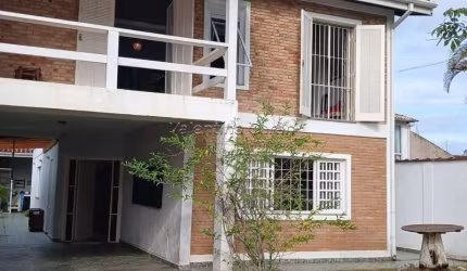 Casa com 1 quarto à venda na Vila Atlântica, Caraguatatuba , 270 m2 por R$ 1.000.000