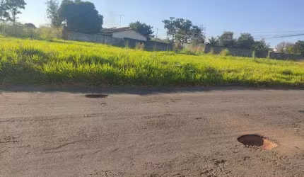 vendo area com 3900 metros quadrados em Jardim Imperial - Aparecida de Goiânia - GO