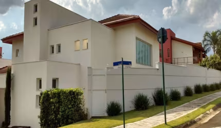 INDAIATUBA - 6 SUITES - 4 VAGAS - PISCINA E CHURRASQUEIRA -  NUM DOS MELHORES CONDOMÍNIOS DA CIDADE