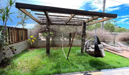 Casa à venda linda casa com piscina suíte com closet no bairroTarumã BONITO - MS