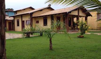 Casa à venda, com área gourmet em Vila Donária,  BONITO - MS