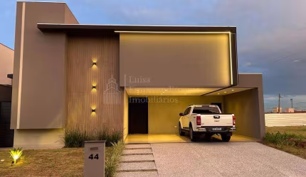 Casa térrea à venda com suíte master, ALPHAVILLE IV, CAMPO GRANDE - MS