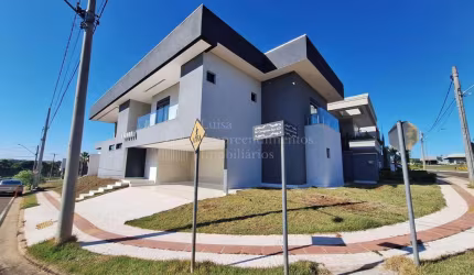 Sobrado com 3 dormitórios à venda, DAMHA III, CAMPO GRANDE - MS