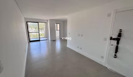 Apartamento com 3 dormitórios na Praia Brava de Itajaí