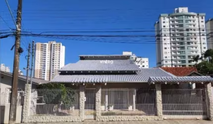 Excelente casa no Bairro Fazenda em Itajaí, próximo da Havan e Beira Rio