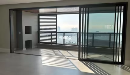 Apartamento de alto padrão com 03 suítes no Centro de Itajaí