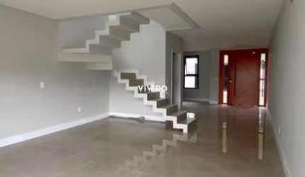 Excelente casa com 3 suítes no bairro São Francisco em Camboriú