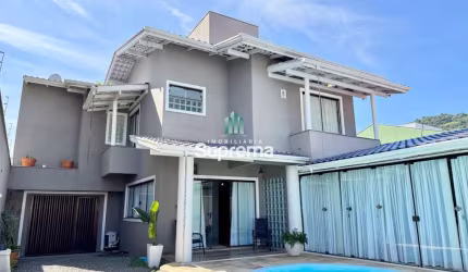 Casa na ressacada, Carvalho, Itajaí - SC