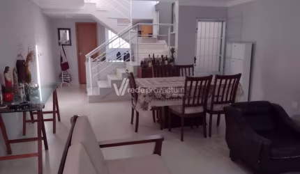 Casa com 3 quartos à venda na Rua Waldemar Lopes Ferraz, 64, Parque Jambeiro, Campinas, 150 m2 por R$ 650.000