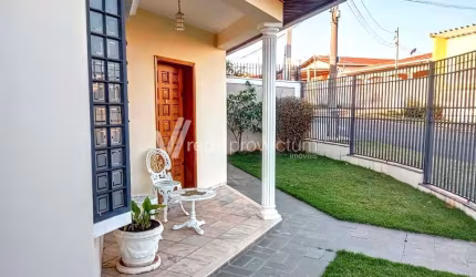 Casa com 3 quartos à venda na Rua Doutor Araújo, 54, Jardim Santa Genebra, Campinas, 189 m2 por R$ 749.000