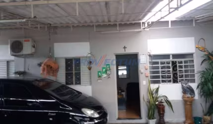 Casa com 3 quartos à venda na Doutor Henrique Engler Neto, 613, Conjunto Habitacional Parque da Floresta, Campinas, 80 m2 por R$ 340.000