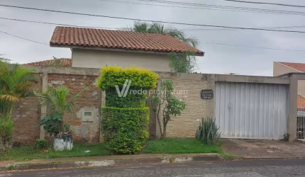 Casa com 4 quartos à venda na Rua Caiçara, 79, Jardim Itatiaia, Campinas, 205 m2 por R$ 650.000