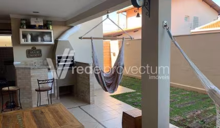 Casa em condomínio fechado com 4 quartos à venda na Rua Campos Salles, 2535, Jardim América II, Valinhos, 279 m2 por R$ 1.581.000