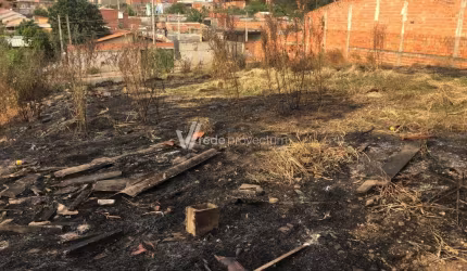 Terreno à venda no Jardim do Lago Continuação, Campinas  por R$ 190.000