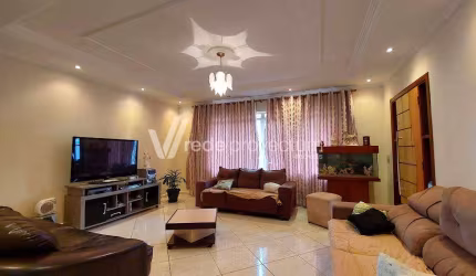 Casa com 3 quartos à venda na Rua Fernando da Cruz Passos, 525, Jardim Chapadão, Campinas, 149 m2 por R$ 789.000