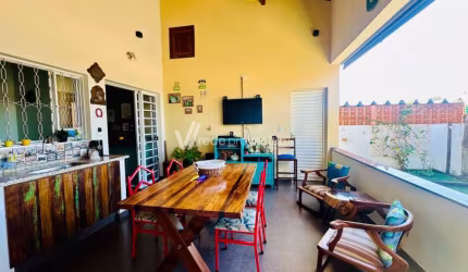 Casa com 3 quartos à venda na Rua Jorge Whitemann, 19, Jardim García, Campinas, 200 m2 por R$ 620.000