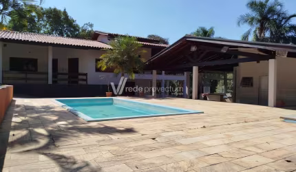 Chácara / sítio com 4 quartos à venda na Hermínio Godoy Moreira, 15, Chácara Santos Dumont, Campinas, 350 m2 por R$ 1.750.000