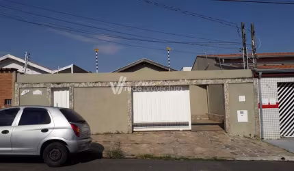 Casa com 3 quartos à venda na Rua Odilon Monteiro Pompeu, 297, Jardim Roseira, Campinas, 117 m2 por R$ 580.000