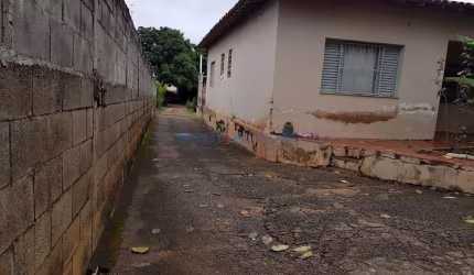 Terreno comercial à venda na Avenida Doutor Eduardo Pereira de Almeida, S/n°, Bosque de Barão Geraldo, Campinas por R$ 850.000