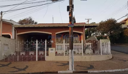 Casa com 4 quartos à venda na Rua Francisco Bianchini, 497, Vila Georgina, Campinas, 163 m2 por R$ 670.000